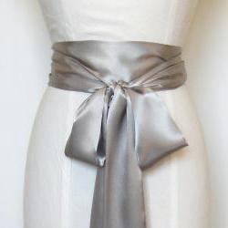 Taupe satin bridal shah.